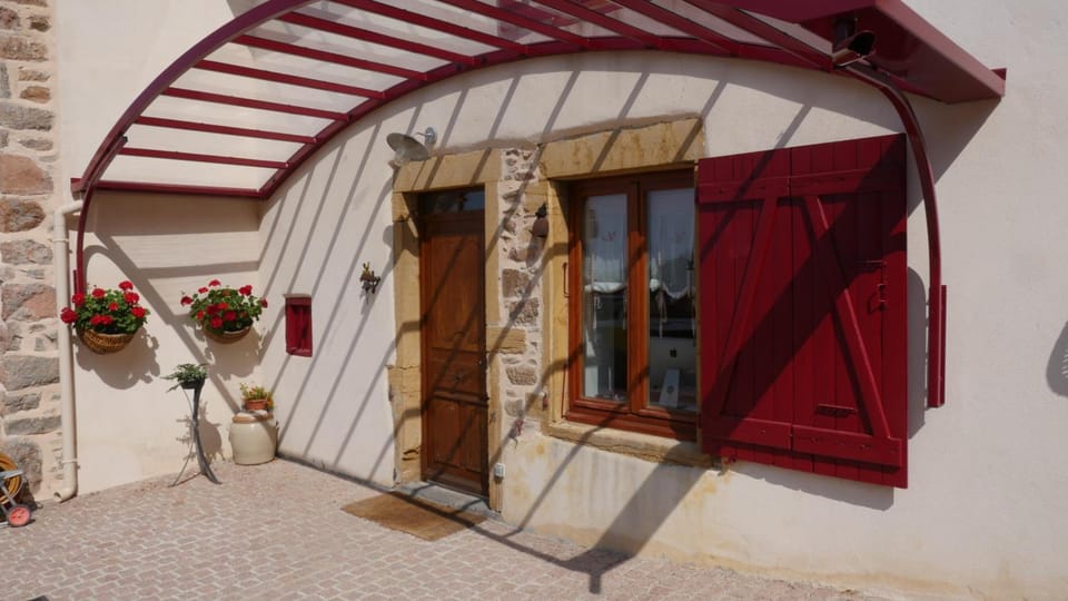 Ferme des Entremains Hotel in Auvergne-Rhône-Alpes