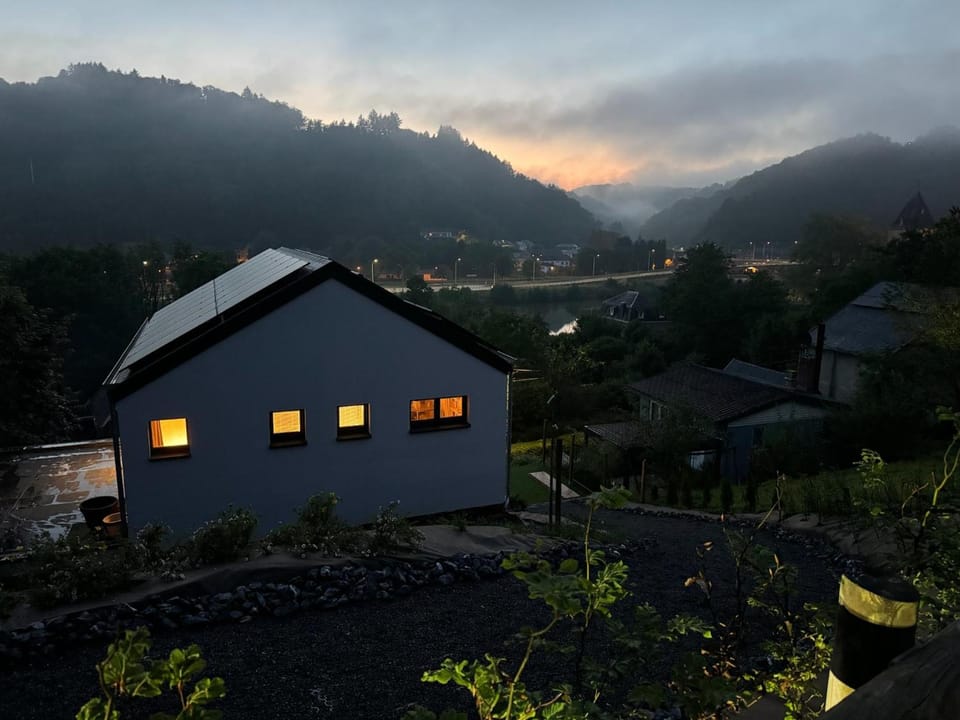 Meuse Cottage Hotel in Wallonia, Belgium
