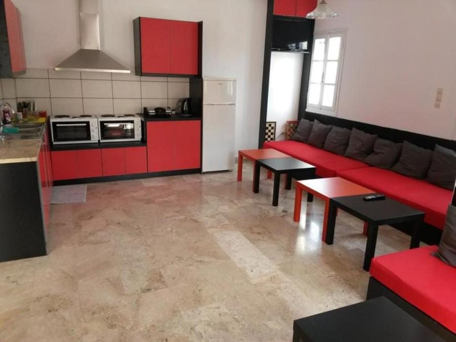 Fira Backpackers Place Hostel in Thera