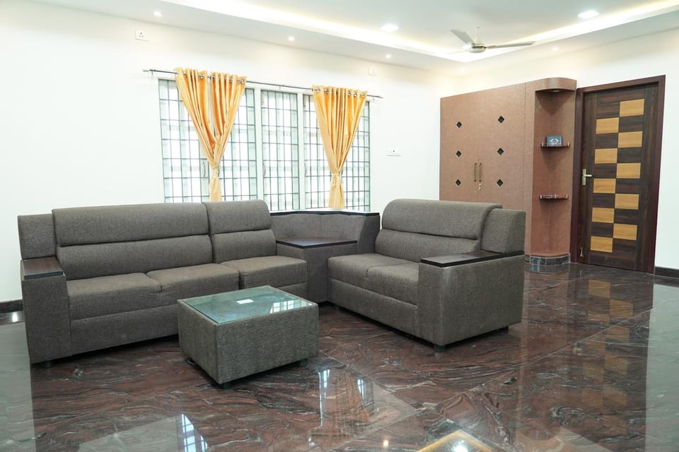 Vista park By Varsha Hotel in Chennai