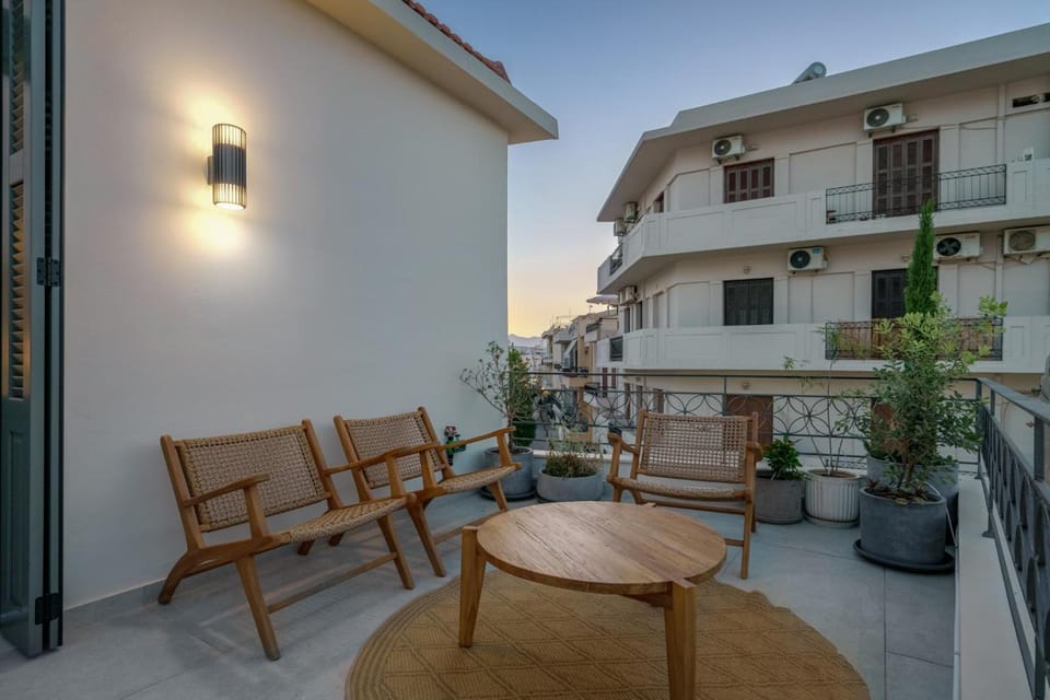 The Old Distillery - Premium Suites Hotel in Rethymno