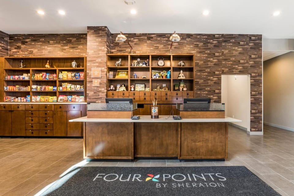 Four Points by Sheraton Elkhart Hotel in Elkhart