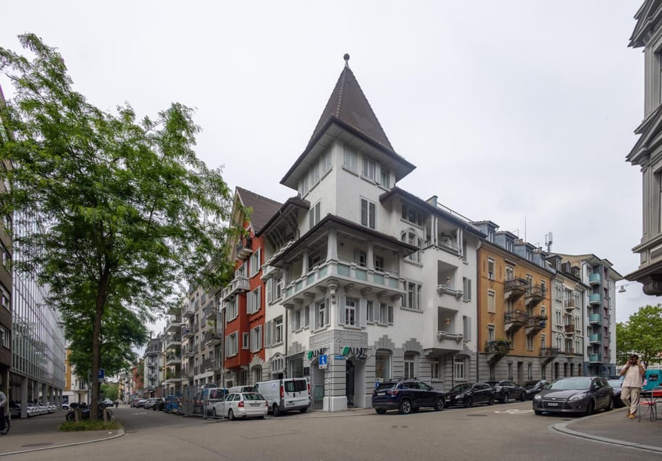 Luxury Apartments by Livingdowntown Apartment hotel in Zurich City