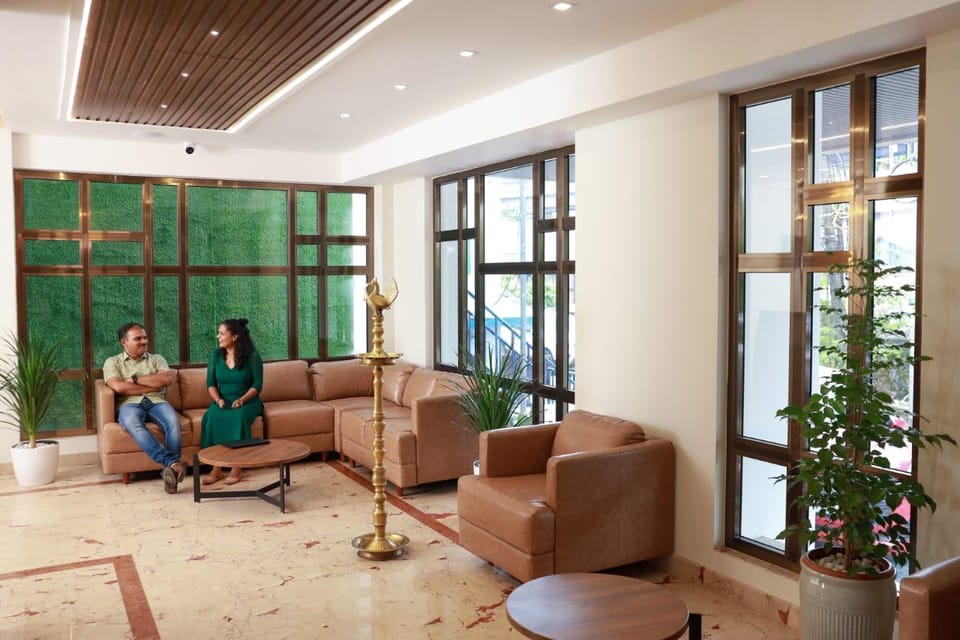 K Grandeur Hotels Hotel in Kochi