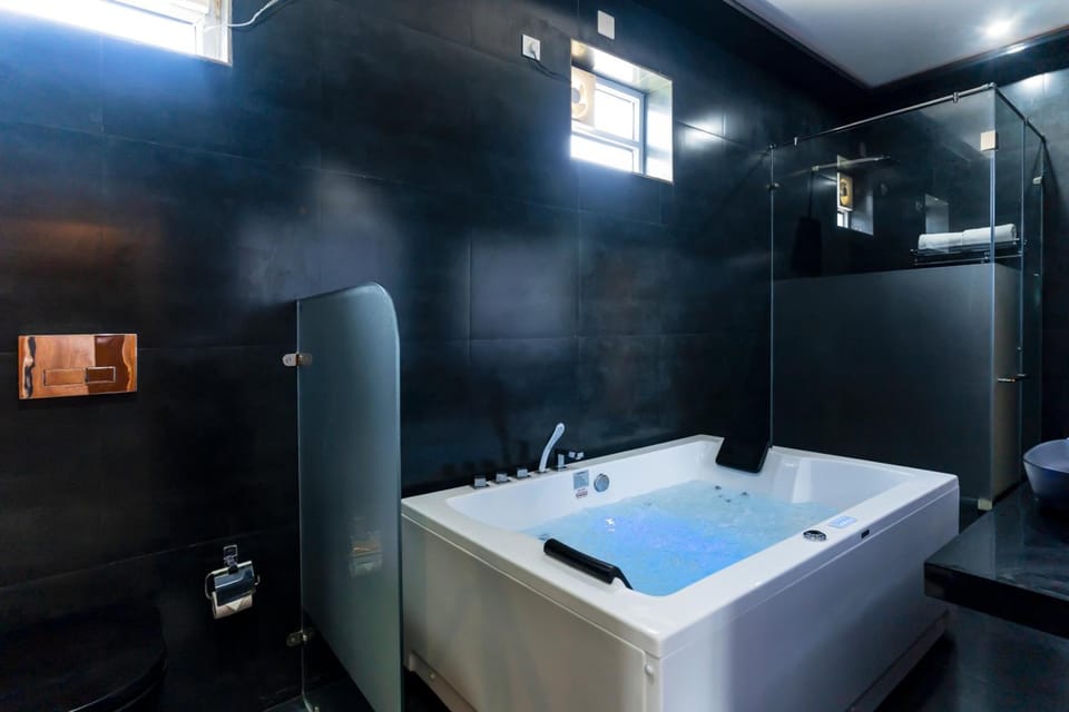 BA-NA HILLS RESORT Hotel in Gujarat