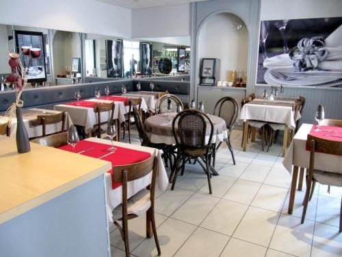 Hotel de la Grotte Hotel in Aix-les-Bains