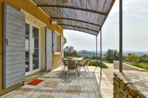 Les Grenadiers de Saint Sat Hotel in Provence-Alpes-Côte d'Azur
