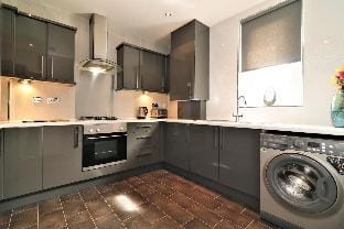 Carfin House - Motherwell Hotel in Motherwell