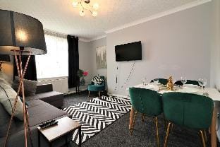 Carfin House - Motherwell Hotel in Motherwell