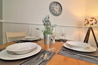 Troon House - East Kilbride Hotel in East Kilbride