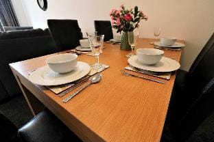 Carnoustie House - East Kilbride Hotel in East Kilbride