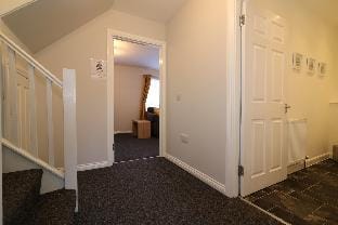 Connelly House - Motherwell Hotel in Bellshill