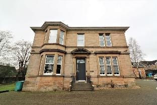 Linden House - Flat 3 - Airdrie Hotel in Airdrie
