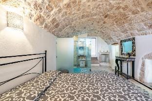 Donna Alfa Suite Hotel in Ostuni