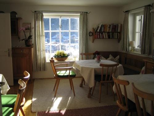 Haus Dr. Kung Hotel in Lech