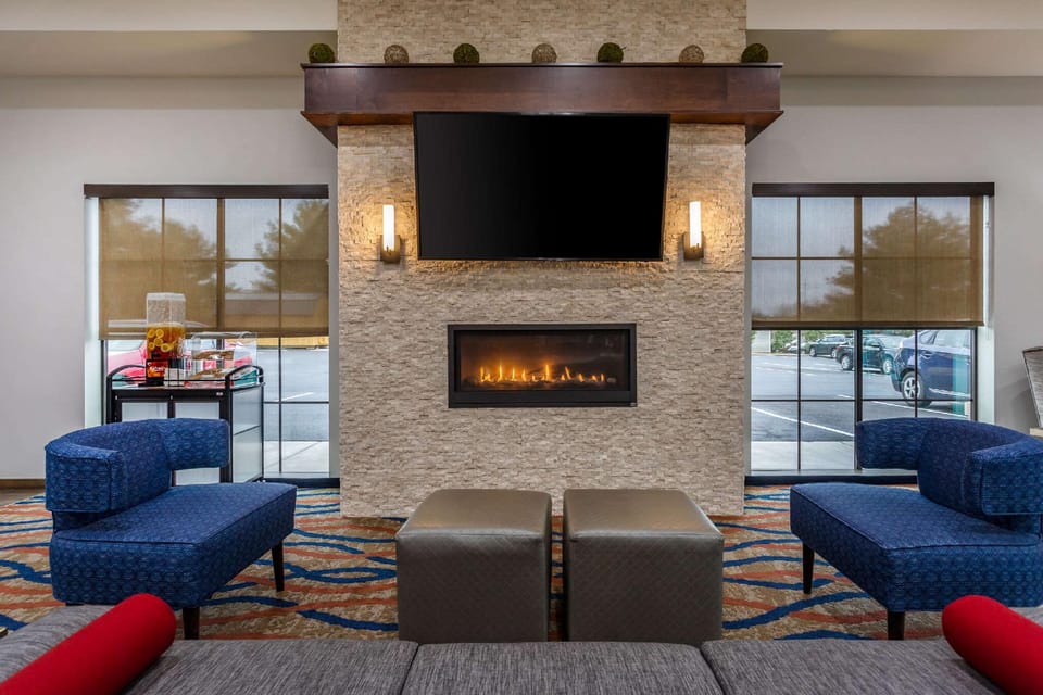 Comfort Suites Hotel in Bowling Green