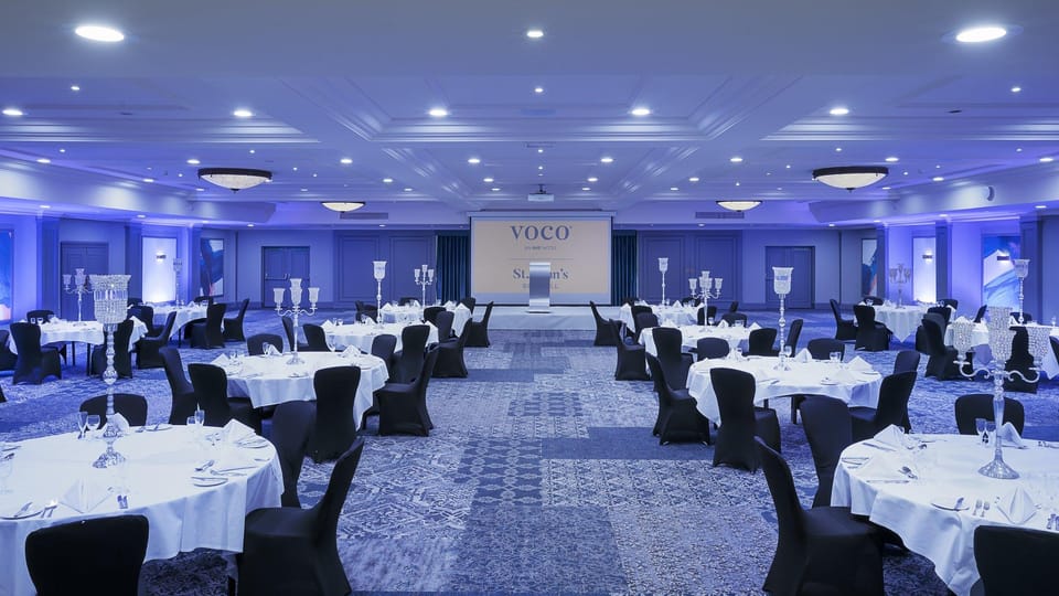 Banquet hall