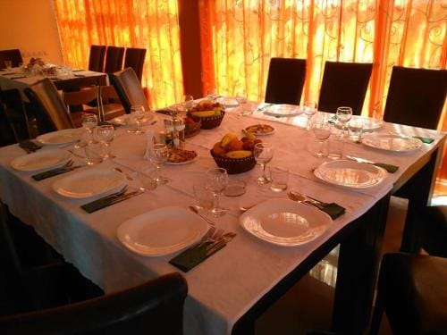 Pensiunea La Tase Hotel in Dolj County, Romania
