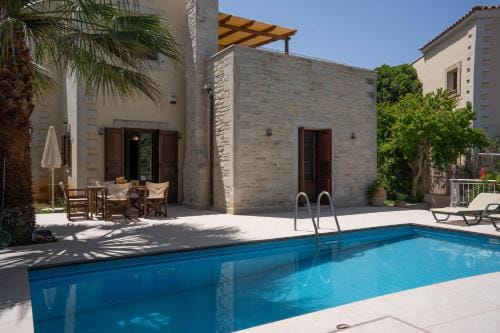 Aloe & Lotus Villas Hotel in Crete