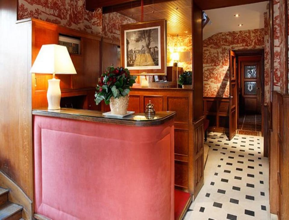 Hotel de Londres Hotel in Fontainebleau