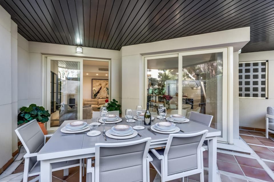 Molo Residences Boutique Apartments & Spa Hotel in Marbella
