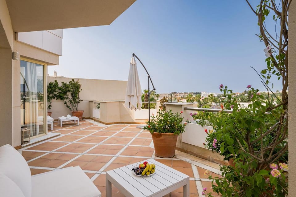 Molo Residences Boutique Apartments & Spa Hotel in Marbella