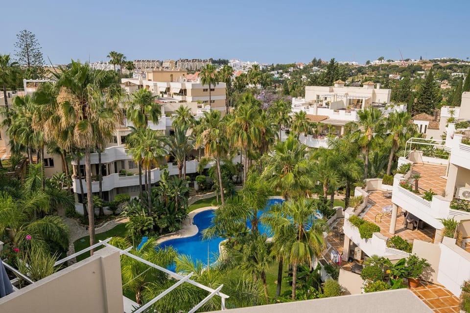 Molo Residences Boutique Apartments & Spa Hotel in Marbella