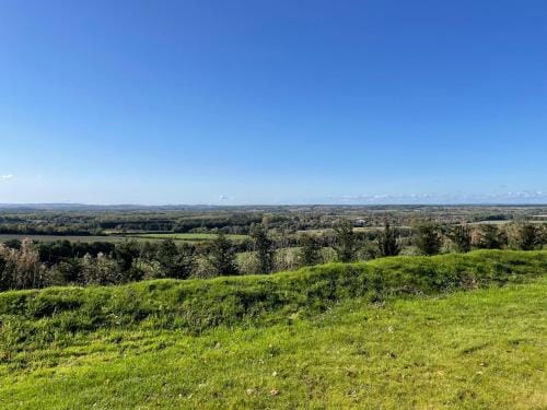 Animal Crossing Hotel in Cherwell District
