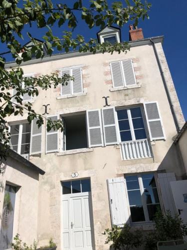 Suites du Cabinet Vert Hotel in Orléans