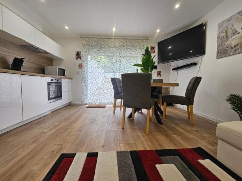 Au Mboa Appartement 2 Chambres au Coeur de Conflans Hotel in Île-de-France