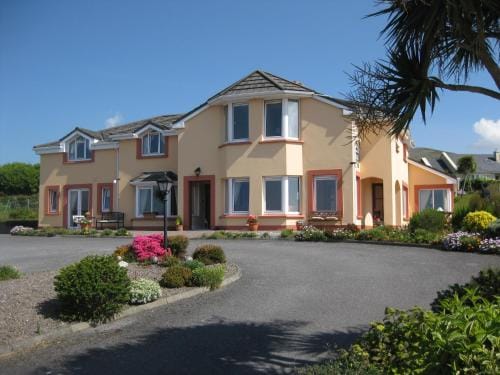 Coastline House Hotel in Dingle