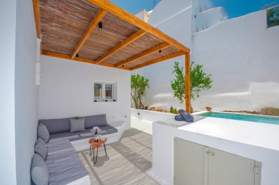 Tre Fiori - The Retreat Suites Apartment hotel in Thera