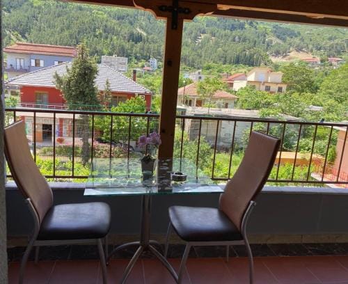 Bujtina Flowers Hotel in North Macedonia