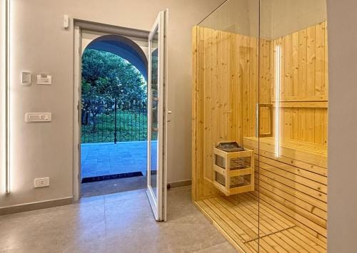 Shanti Rooms & Apartments Lucullo Hotel in Campania