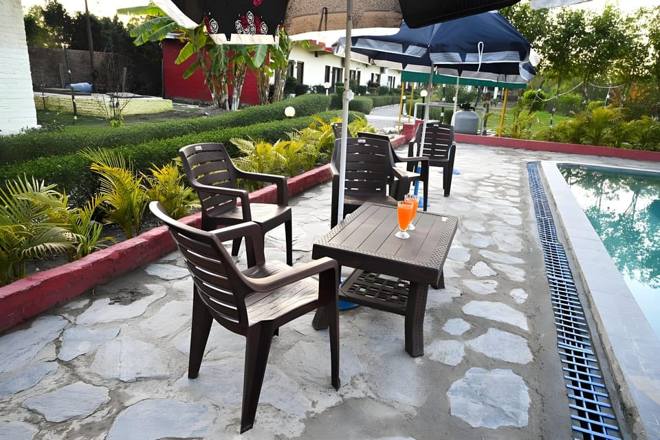 Corbett Tiger Retreat By Grass Hotel in Uttarakhand
