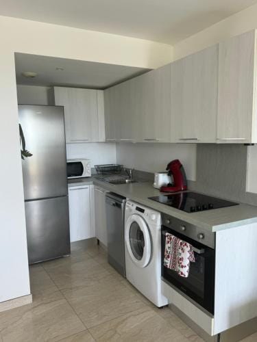 Cozy 2-rooms apartment in yacht port Cannes Marina Hotel in Mandelieu-La Napoule