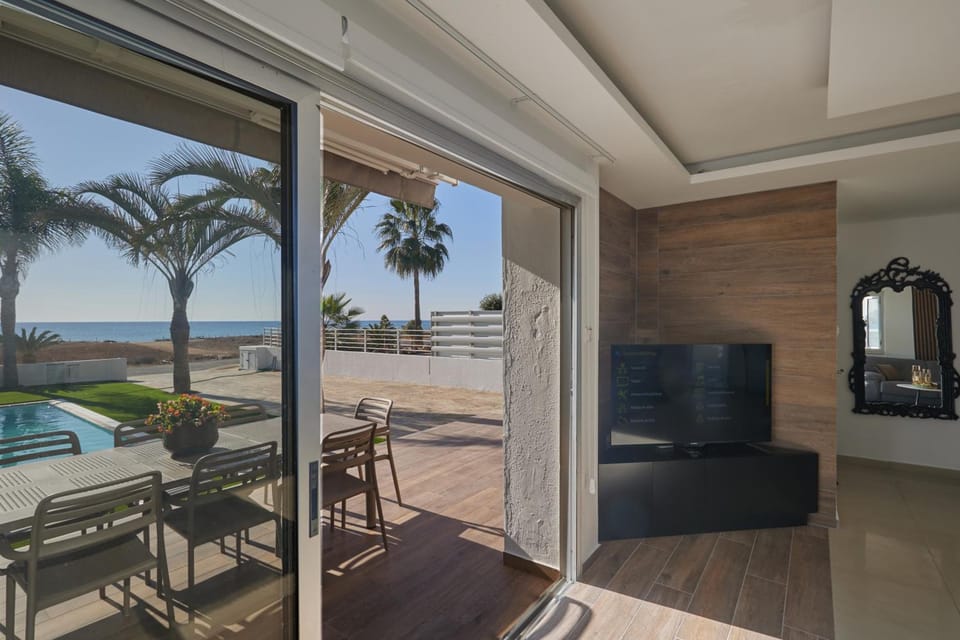 Sunrise Villas Hotel in Sotira