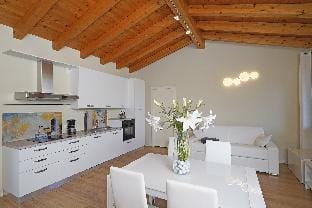 Residence Albatros B8 by Wonderful Italy Hotel in Lake Garda