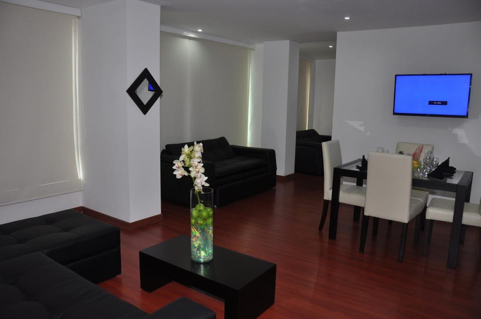 Apartamentos Plaza Modelia Apartment hotel in Bogota