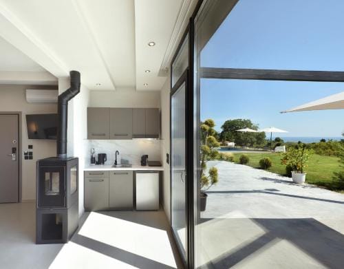 Olive All-Seasons Suites, Panel Hospitality Homes & Villas Hotel in Pieria, Greece