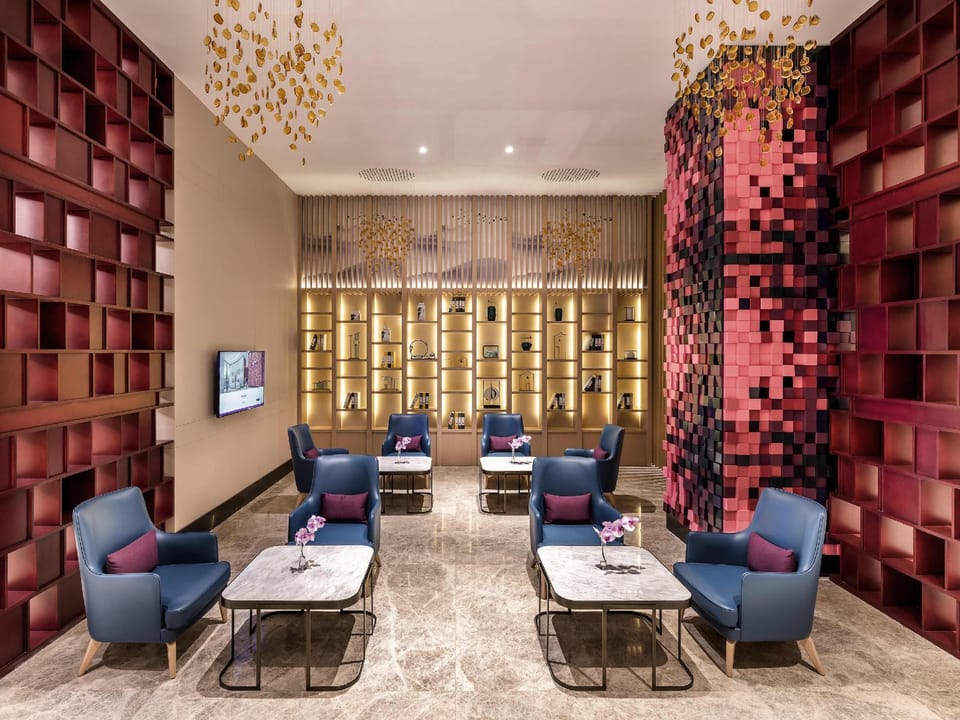 Mercure Chengdu Huapaifang Hotel in Chengdu