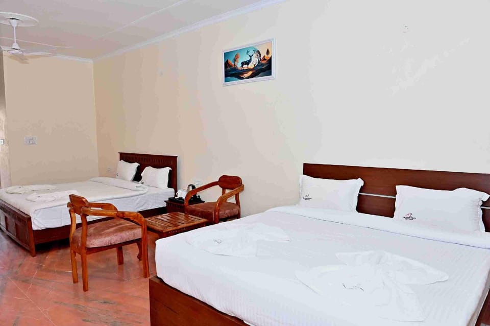 The Amur Falcon Inn & Resorts Hotel in Punjab, India