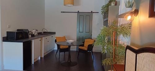 Crescent House Hotel in Plymouth