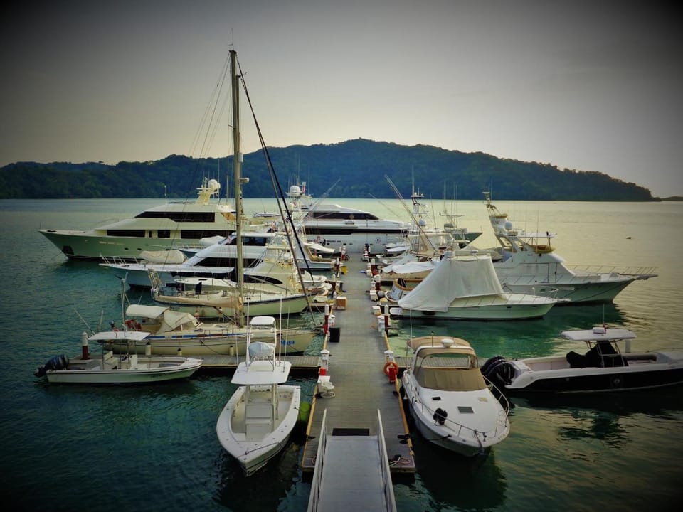 Fish Hook Marina Hotel Hotel in Puntarenas Province