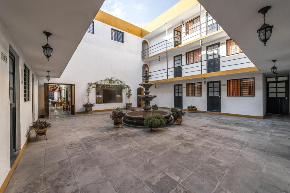 Hotel Meson de Isabel Inn in Santiago de Queretaro