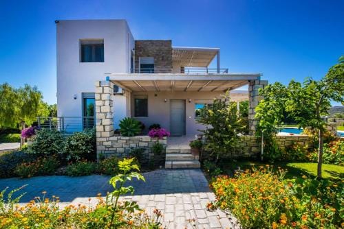 Royal nest villa Pitsidia Hotel in Crete