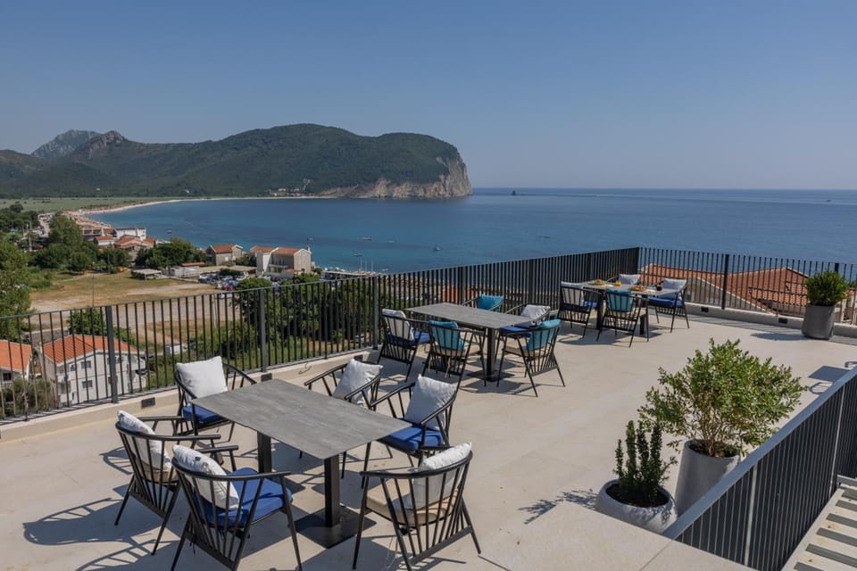 Hotel AQUILO Hotel in Budva Municipality