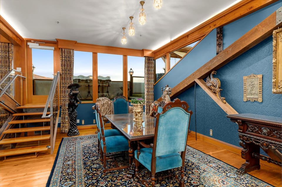 Thistledown on Oak Hotel in Hood River