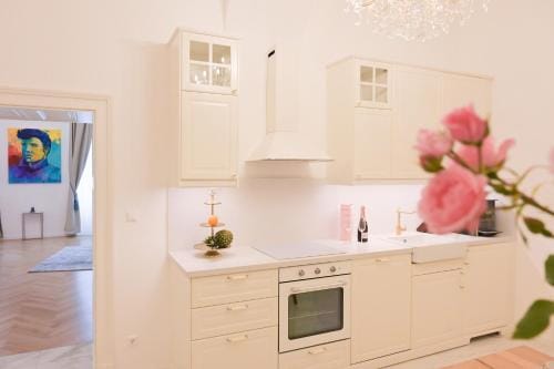 Villa Gutenberg Le Grand ---Free Parking--- Hotel in Klagenfurt