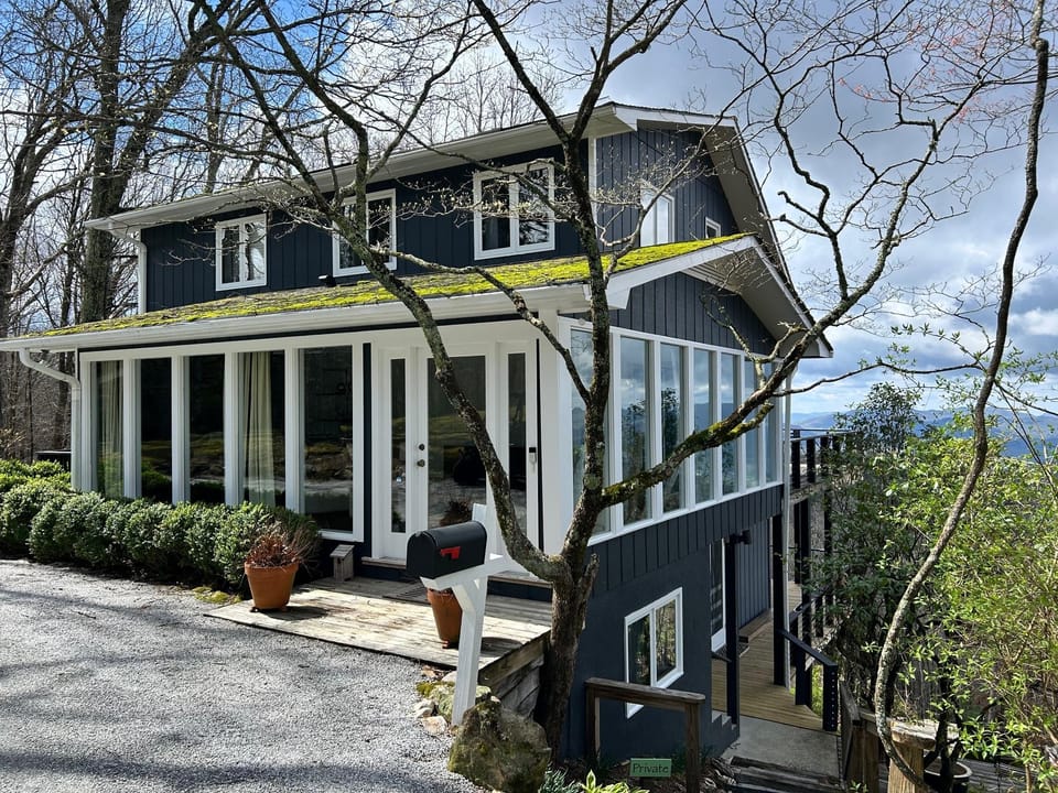 Fire Mountain Resort in Highlands